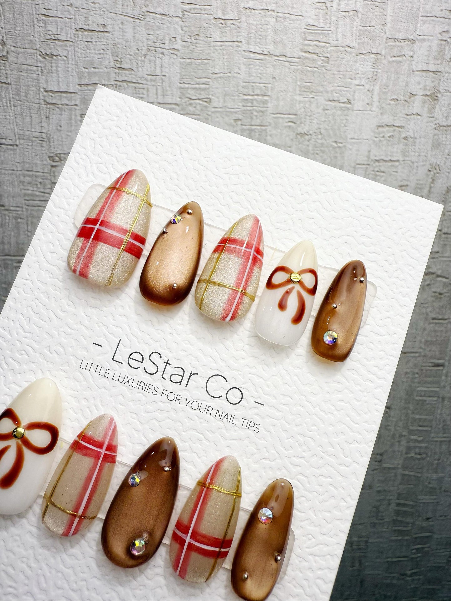 4for3 Timed Offer) Reusable Gifting Season Chic | Handmade Press On Gel Acrylic Nails