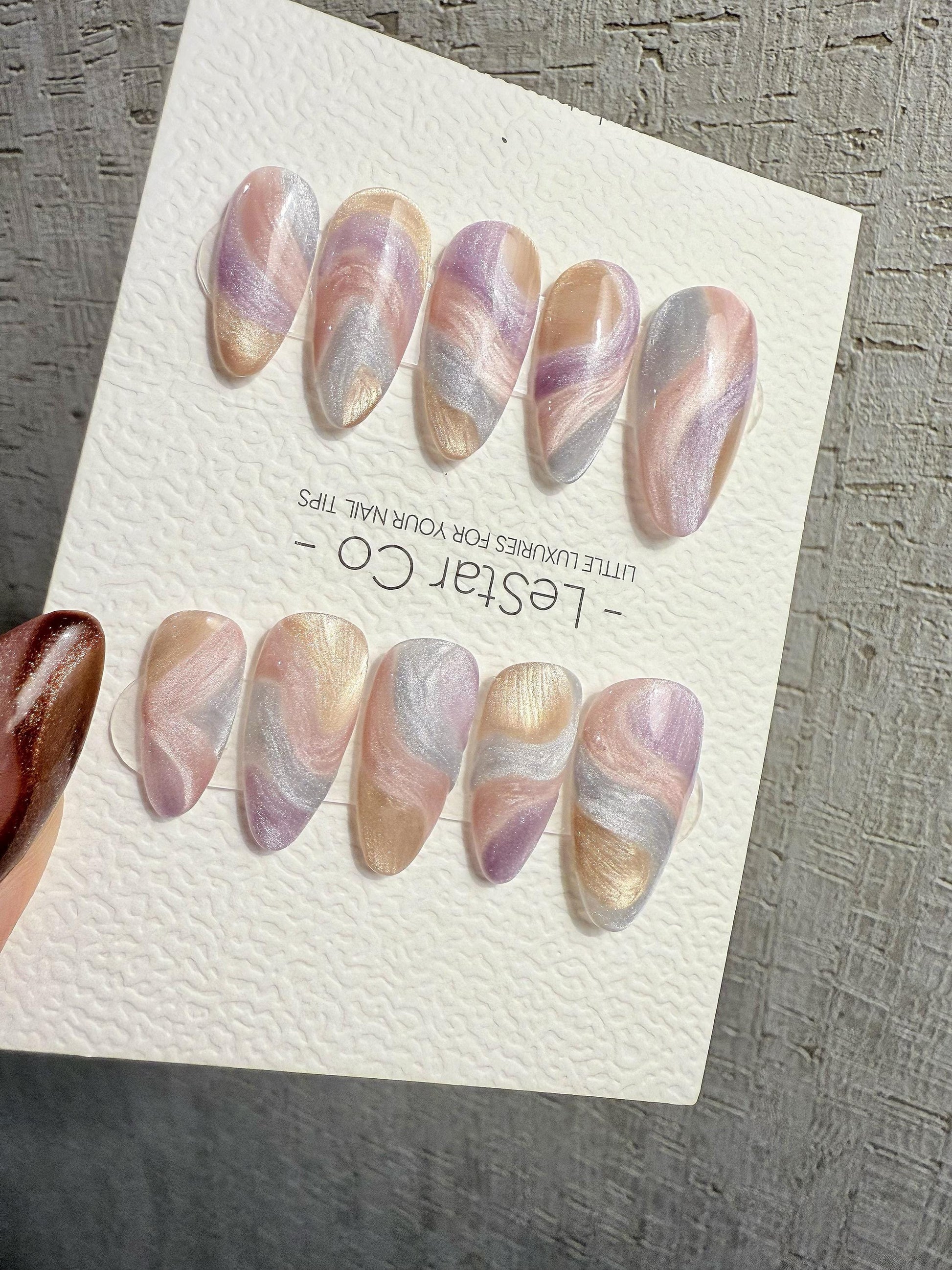 Reusable Lavendar Ash Orchid Pink Cat Eye Swirl | Handmade Press On Gel Nails