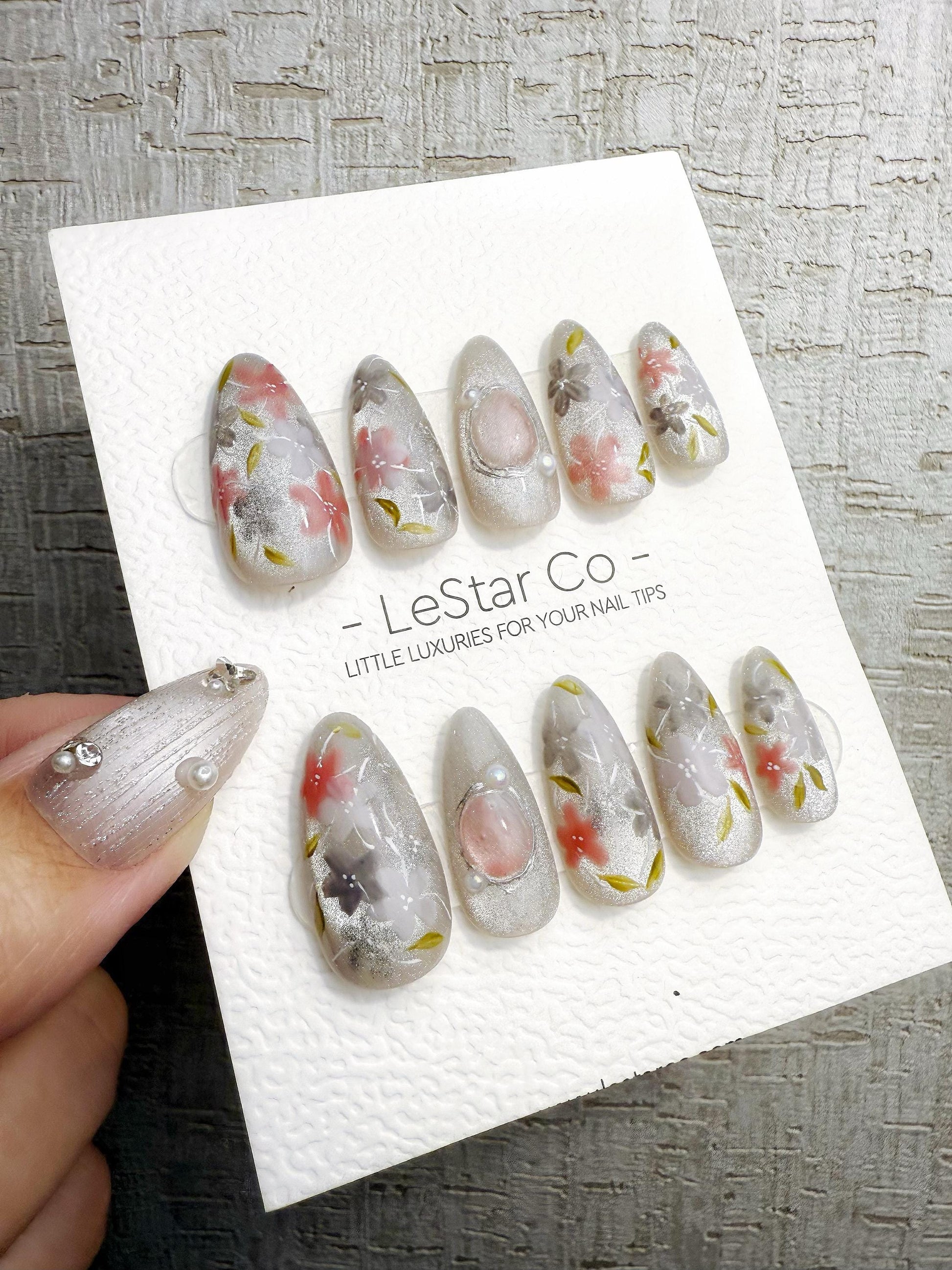 Reusable Silver Cat Eye Floral Petal | Handmade Press On Gel Nails | 4for3 Timed Offer