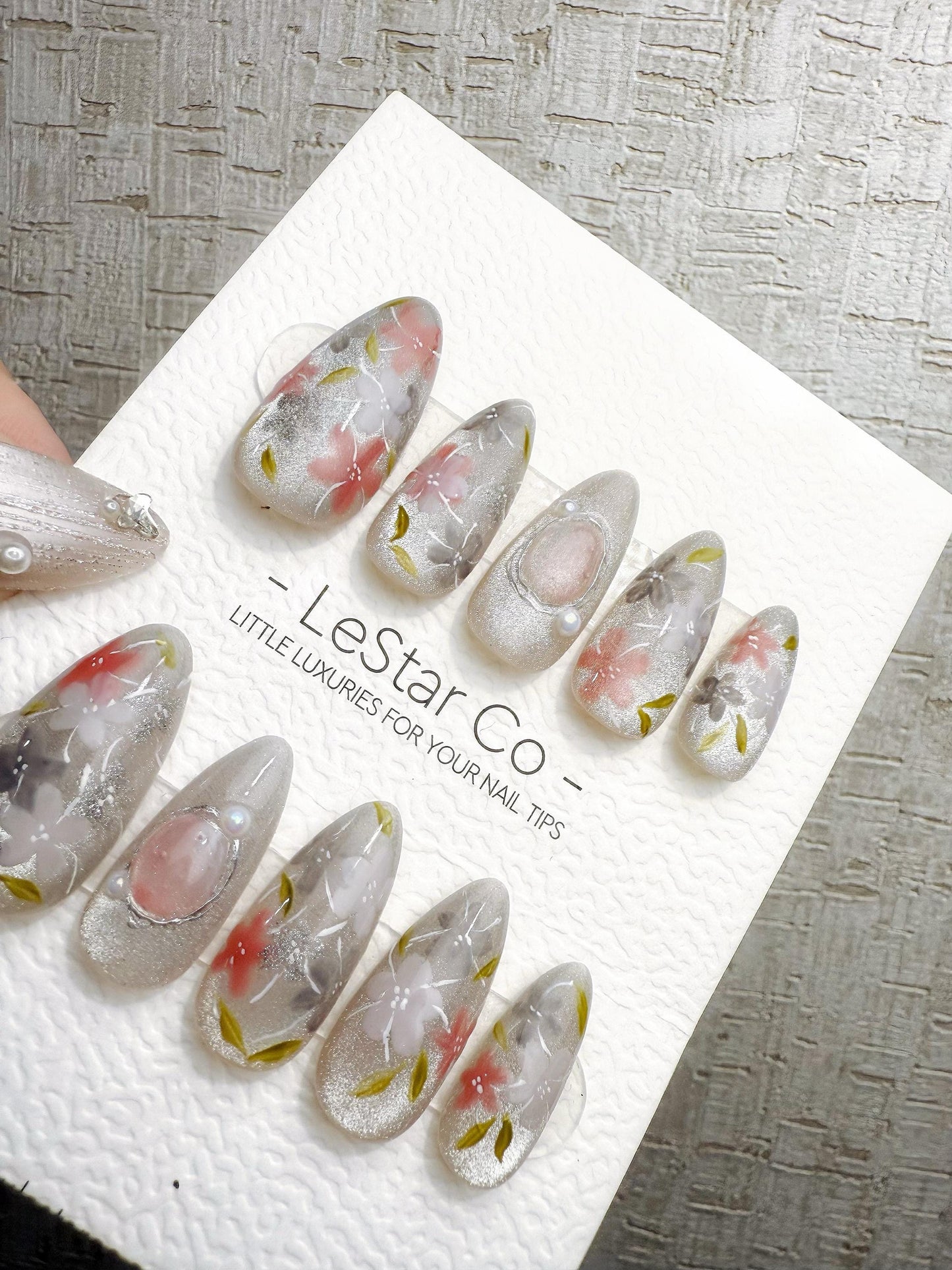 Reusable Silver Cat Eye Floral Petal | Handmade Press On Gel Nails | 4for3 Timed Offer