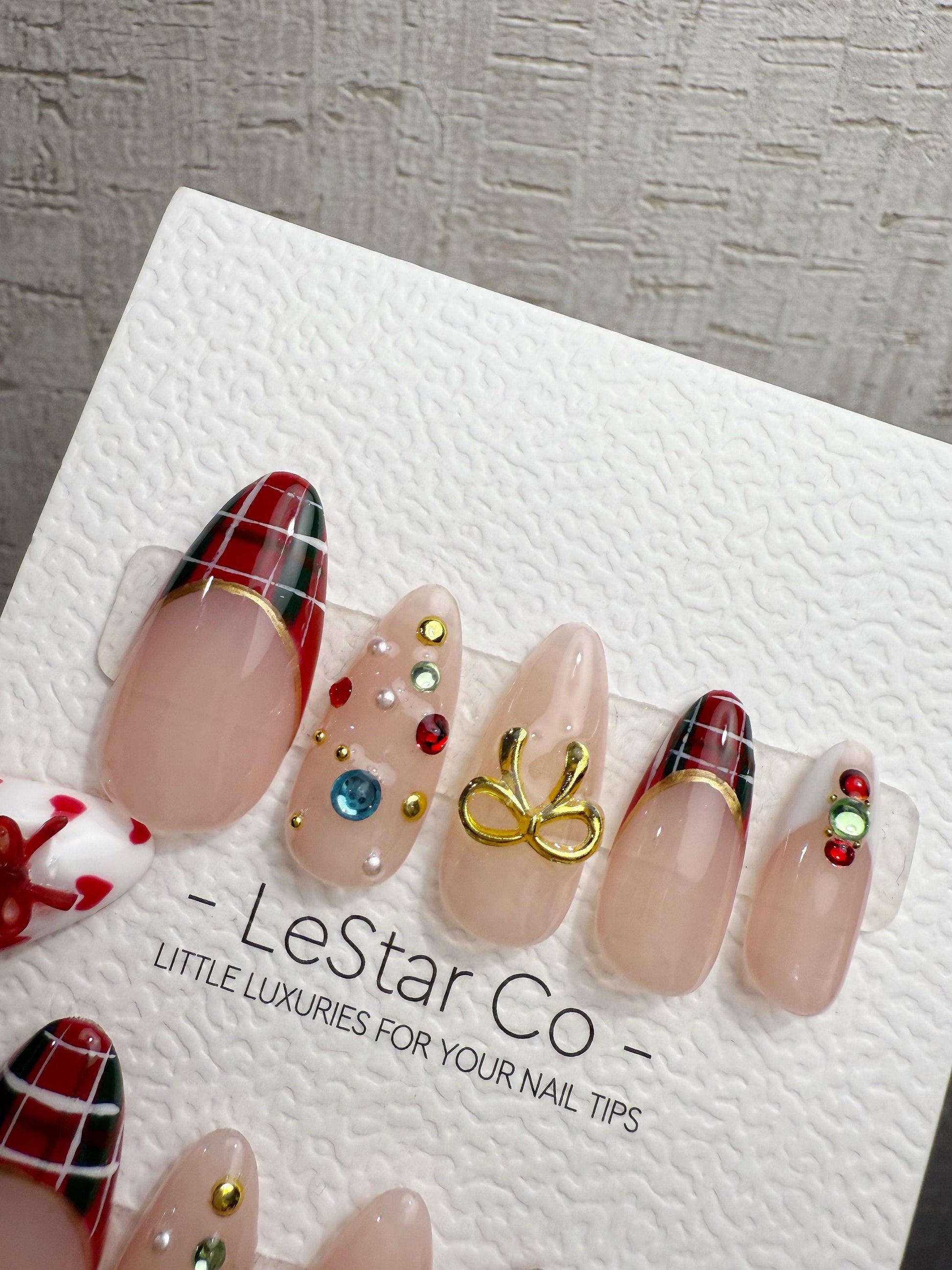 Reusable Christmas Bow Dream | Handmade Press On Gel Acrylic Nails | 4for3 Timed Offer