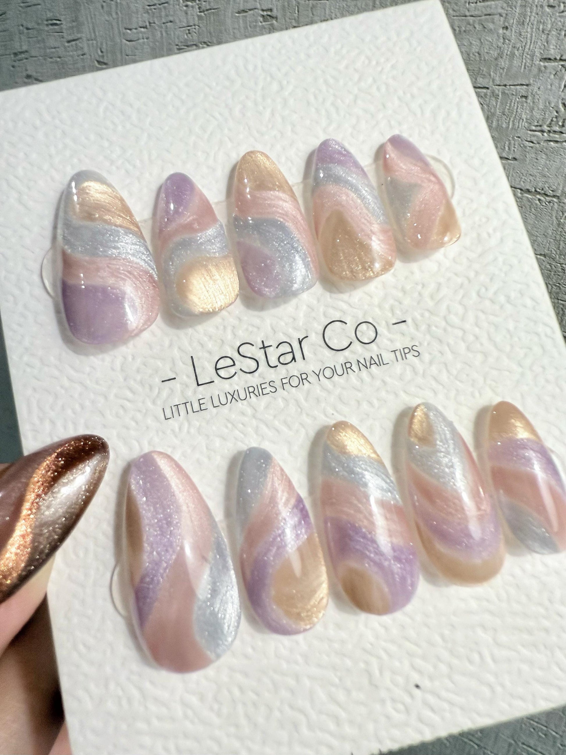 Reusable Lavendar Ash Orchid Pink Cat Eye Swirl | Handmade Press On Gel Nails