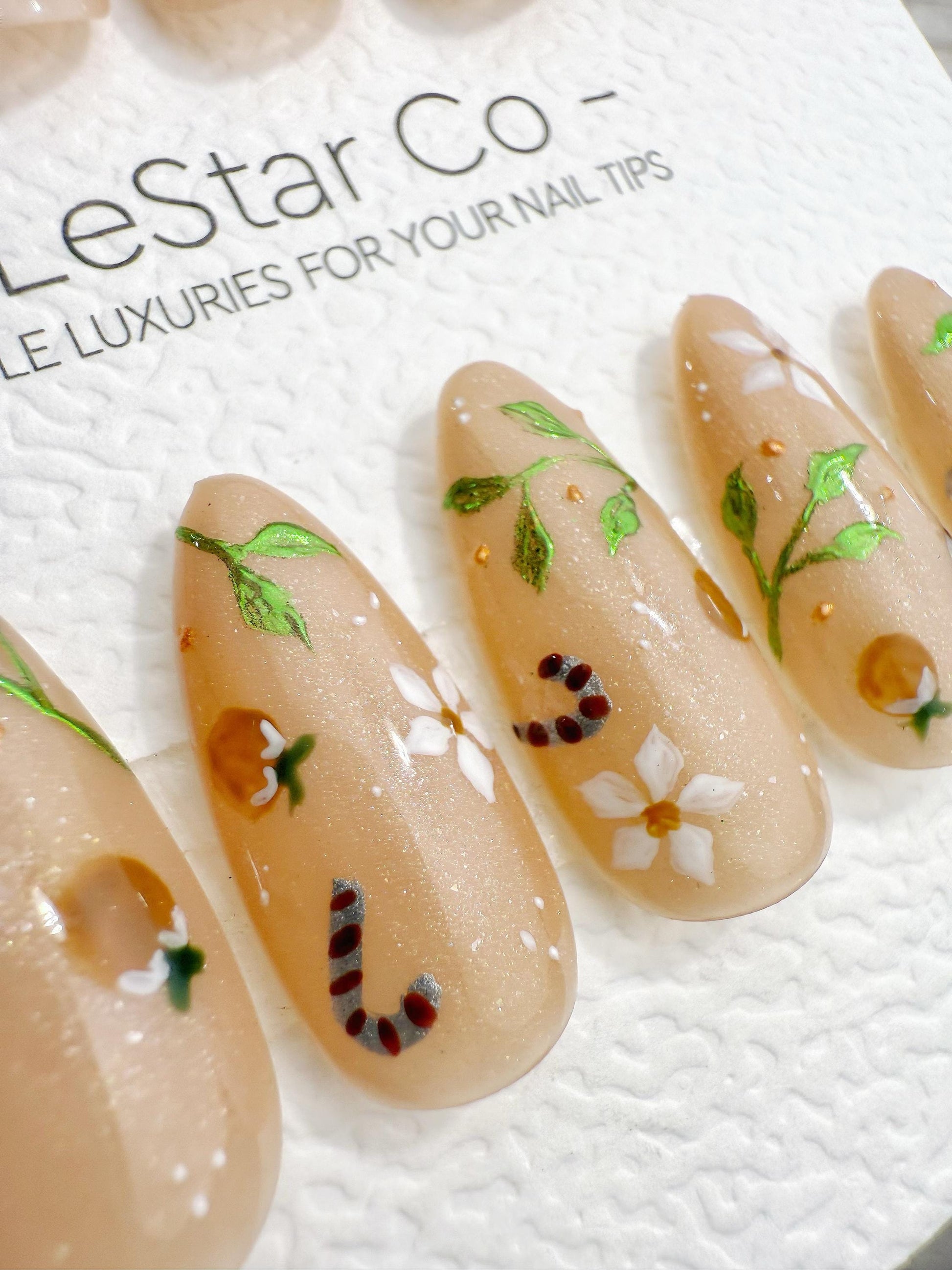 Reusable Christmas Leaf Serenade | Handmade Press On Gel Nails | 4for3 Timed Offer