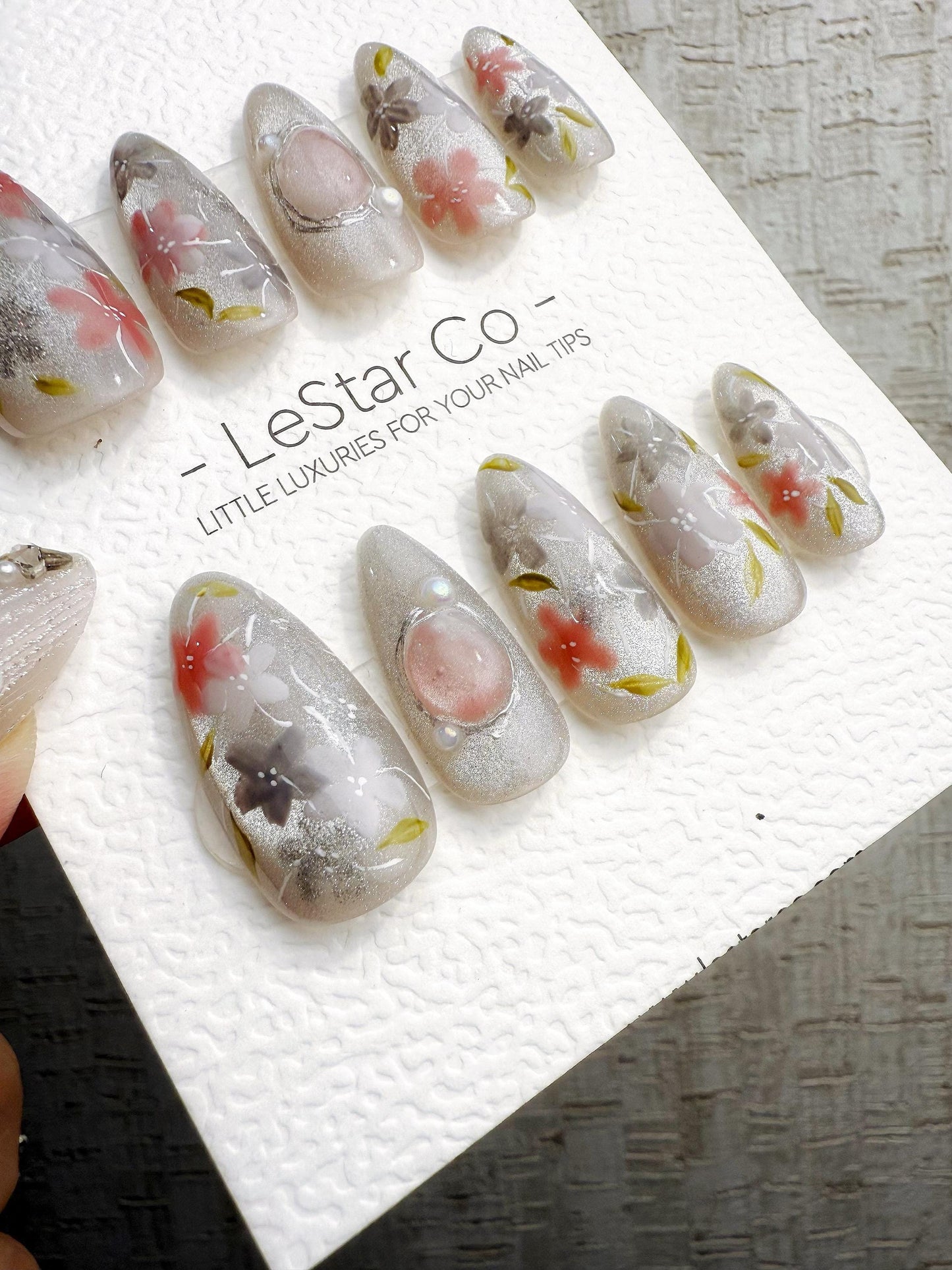 Reusable Silver Cat Eye Floral Petal | Handmade Press On Gel Nails | 4for3 Timed Offer