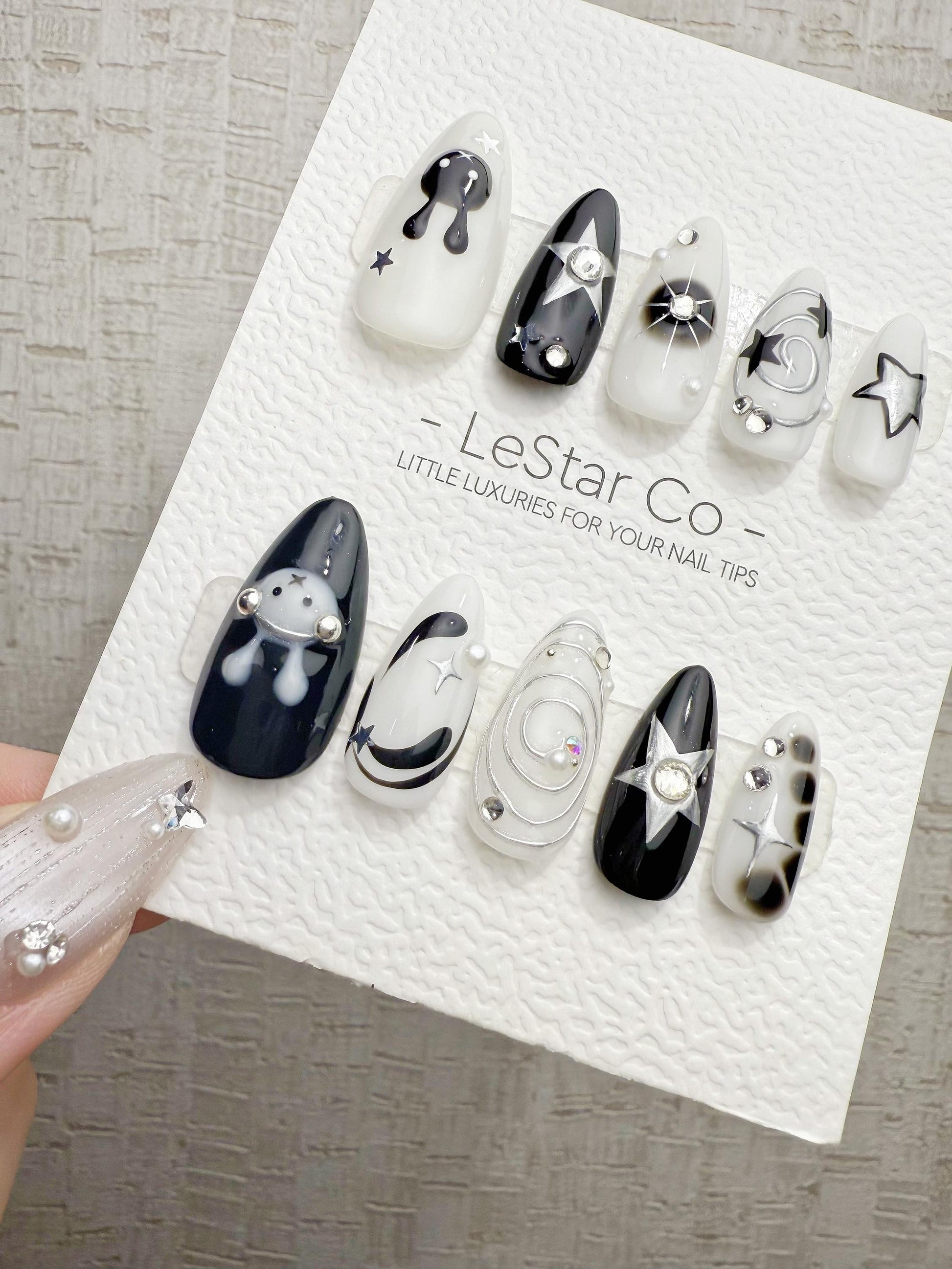 Reusable Rock Bunny | Handmade Press On Gel Acrylic Nails | 4for3 Timed Offer