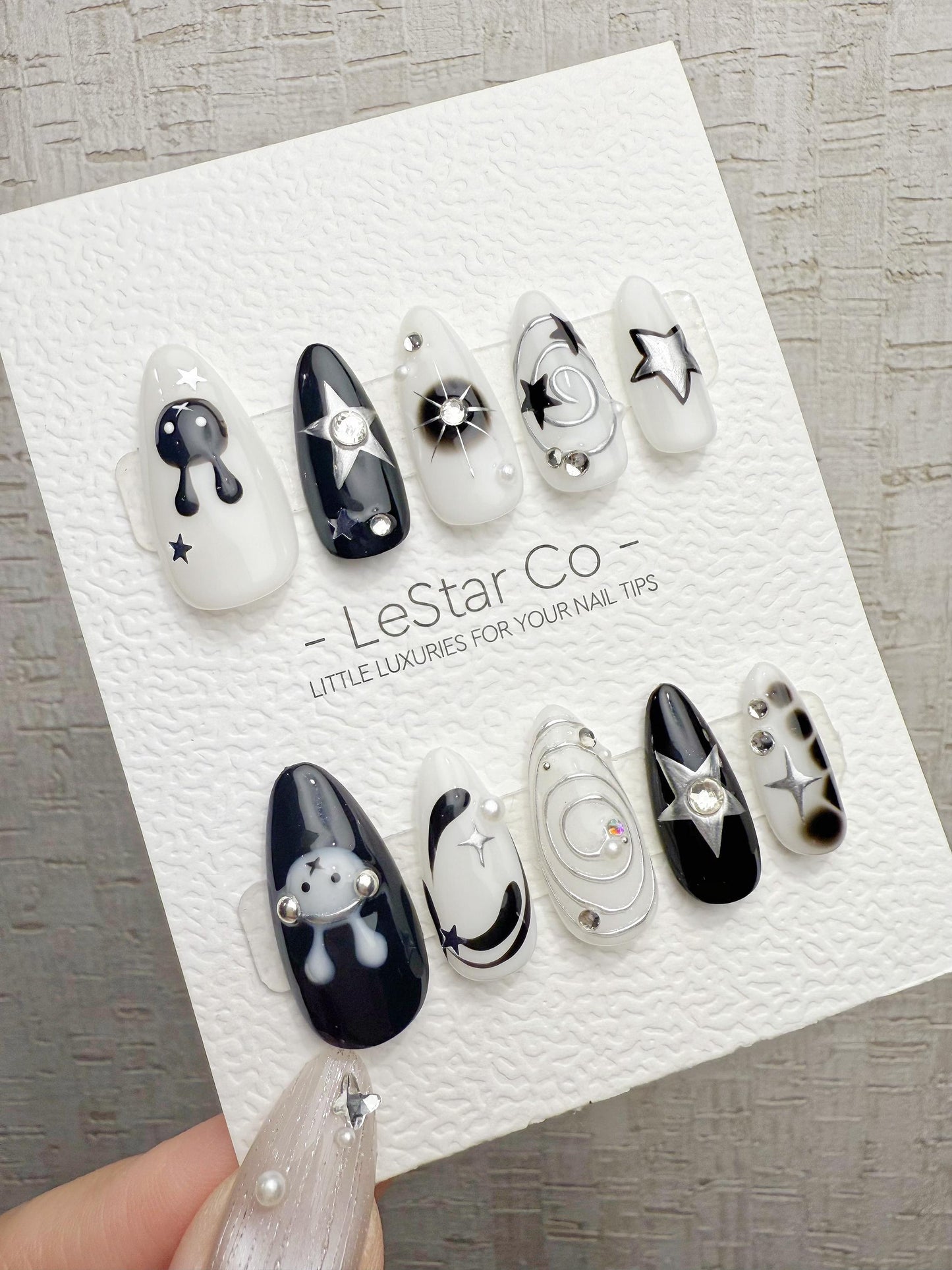 Reusable Rock Bunny | Handmade Press On Gel Acrylic Nails | 4for3 Timed Offer