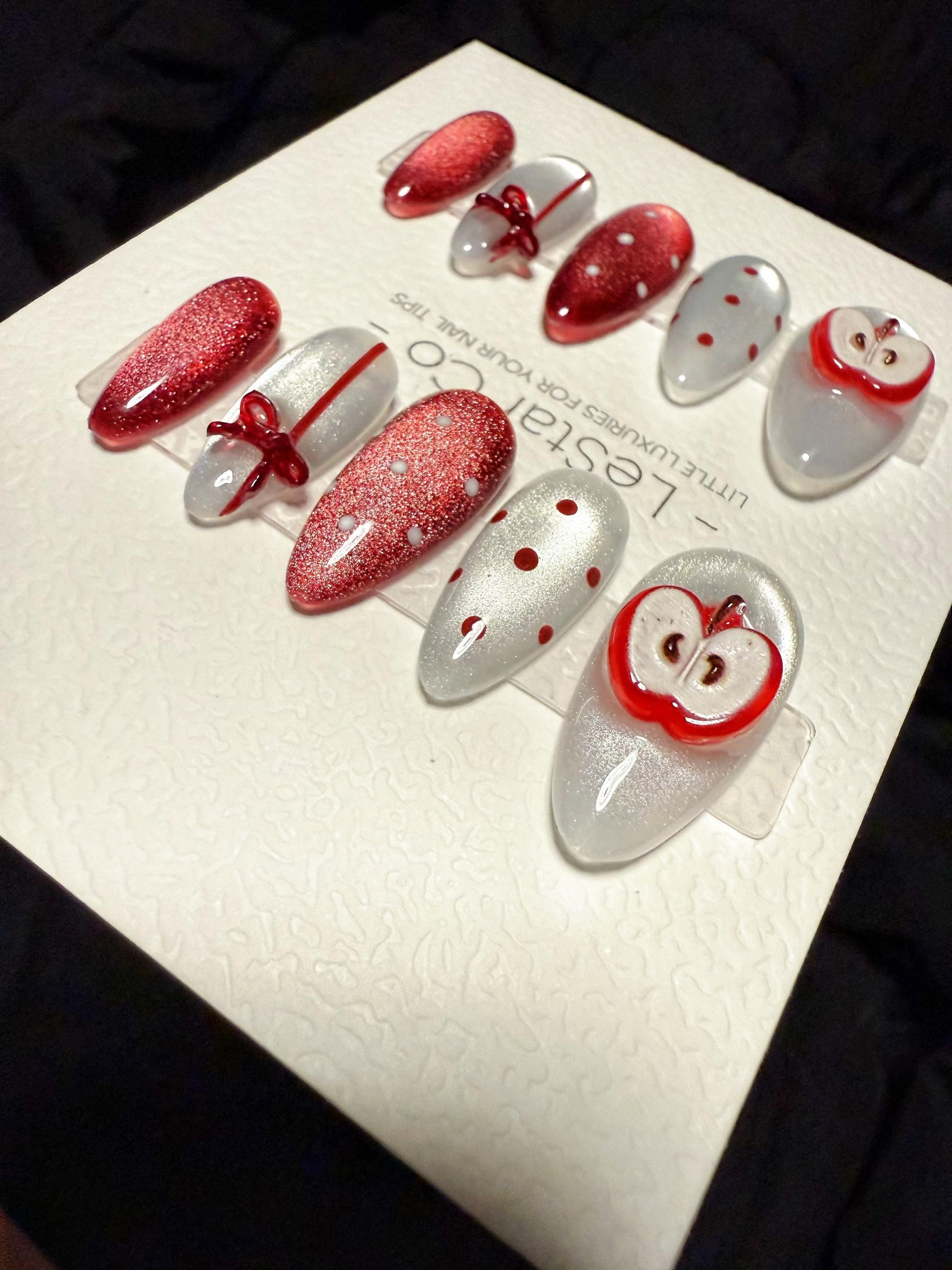 Reusable Snow Apple Dream | Handmade Press On Gel Acrylic Nails | 4for3 Timed Offer