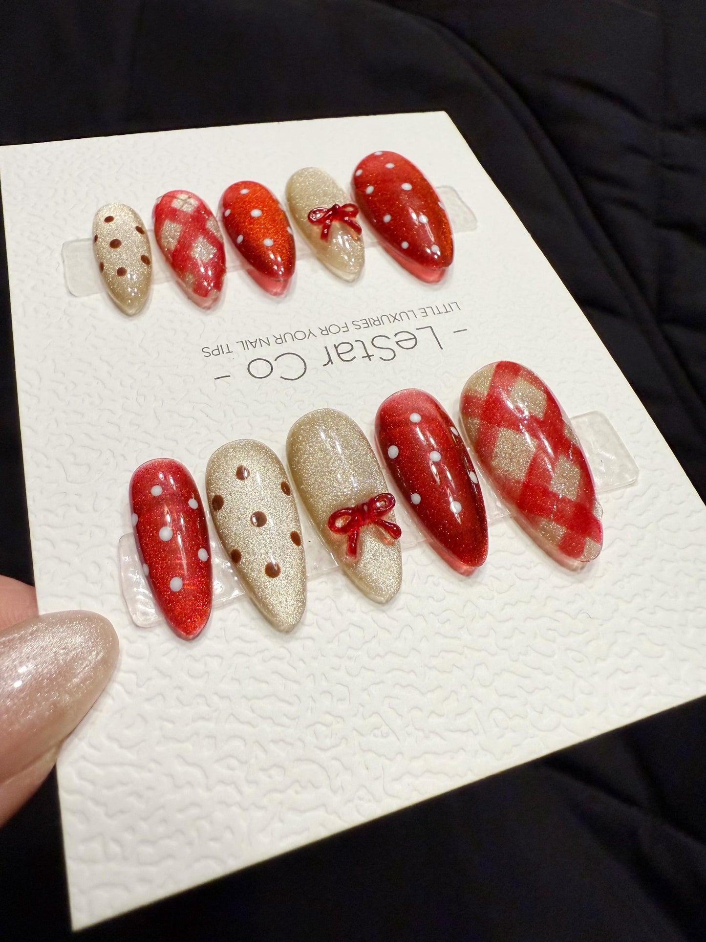 Reusable Holidy Gift Wrap | Handmade Press On Gel Acrylic Nails | 4for3 Timed Offer