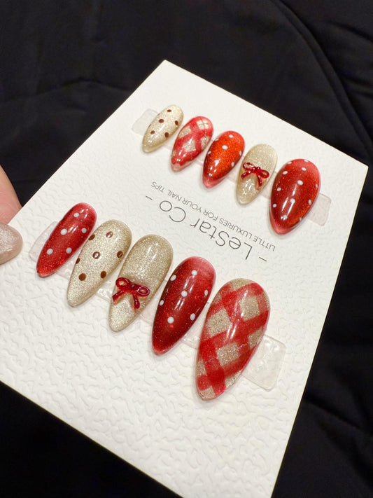 Reusable Holidy Gift Wrap | Handmade Press On Gel Acrylic Nails | 4for3 Timed Offer