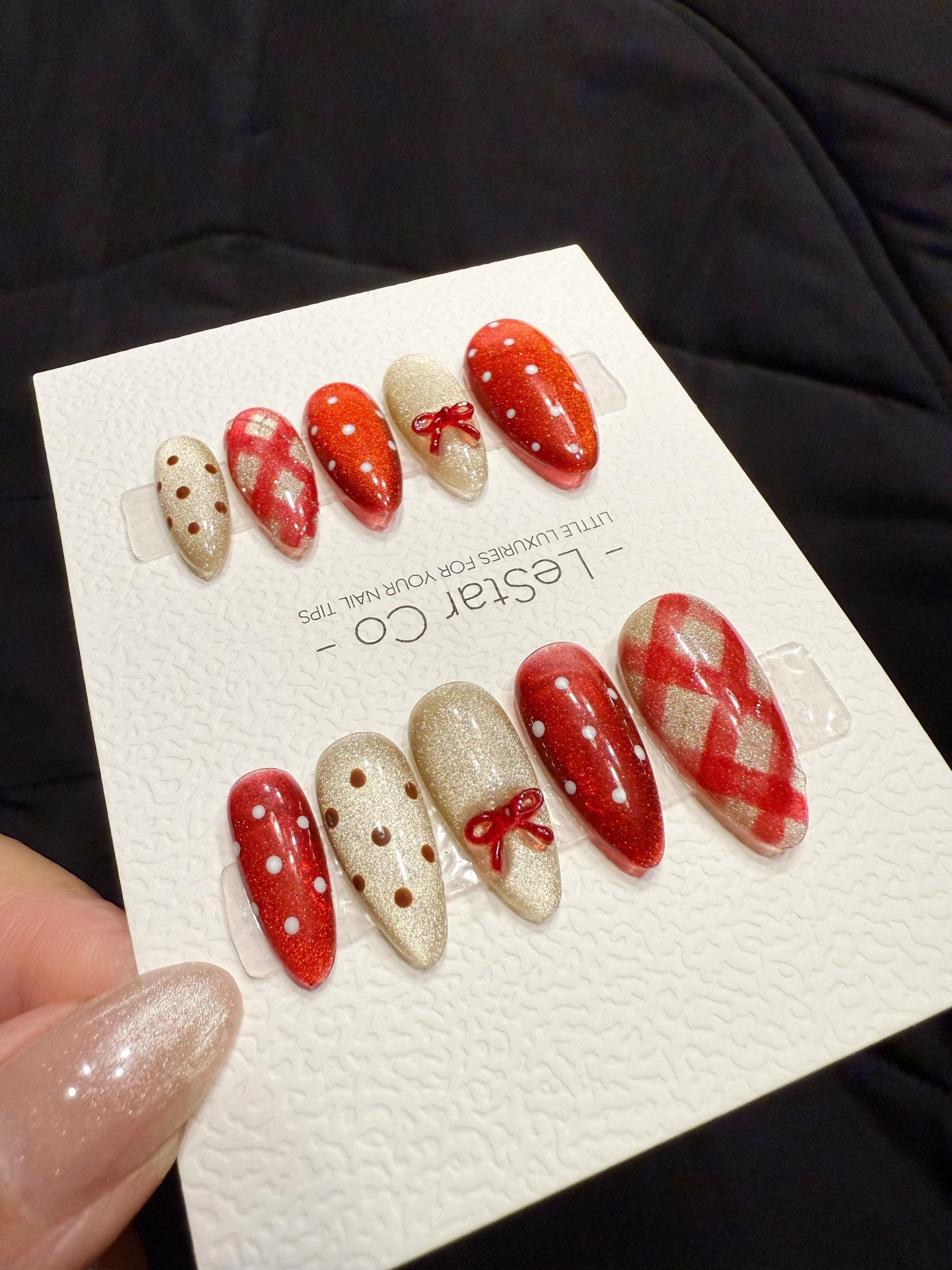 Reusable Holidy Gift Wrap | Handmade Press On Gel Acrylic Nails | 4for3 Timed Offer