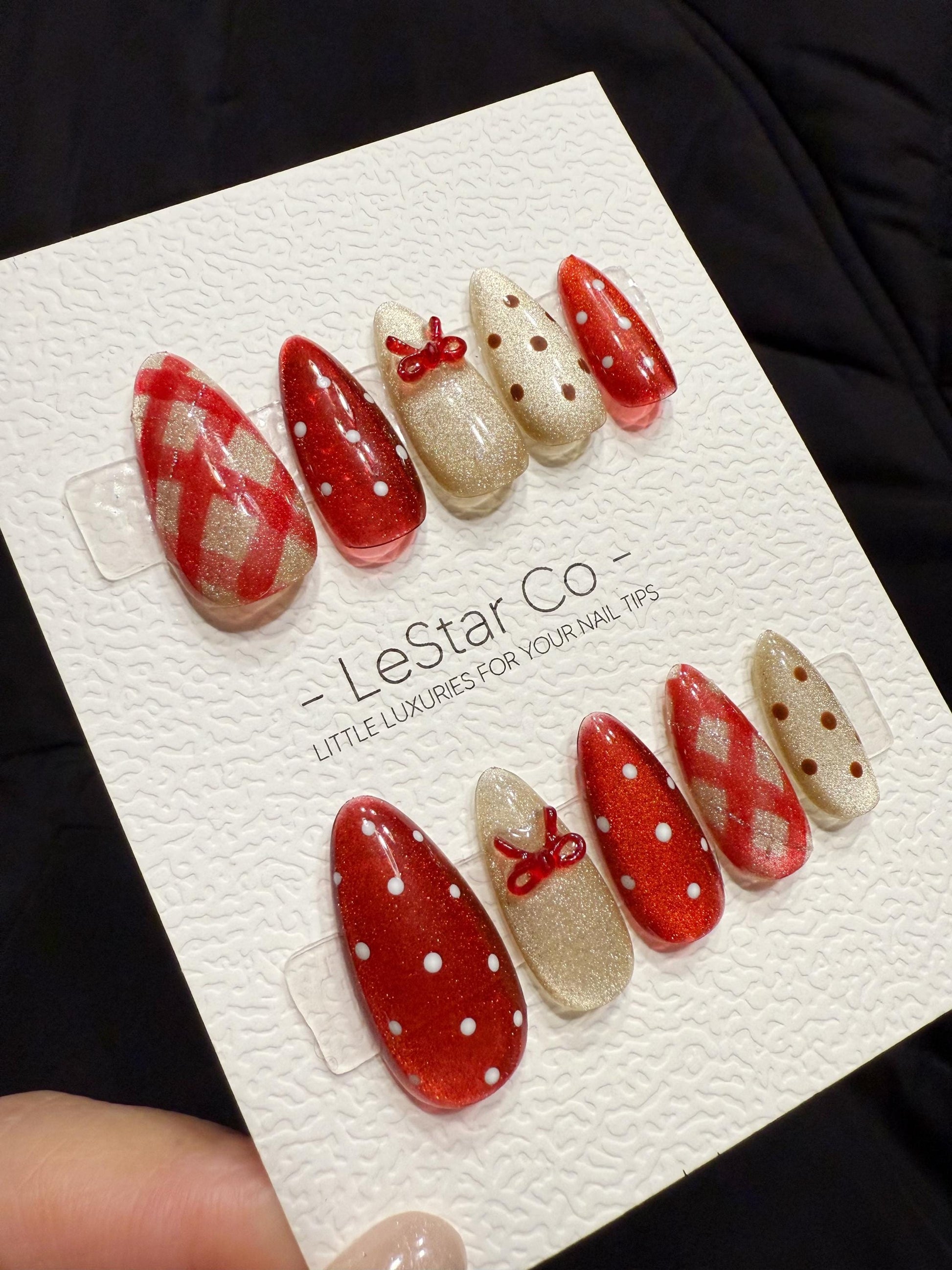Reusable Holidy Gift Wrap | Handmade Press On Gel Acrylic Nails | 4for3 Timed Offer