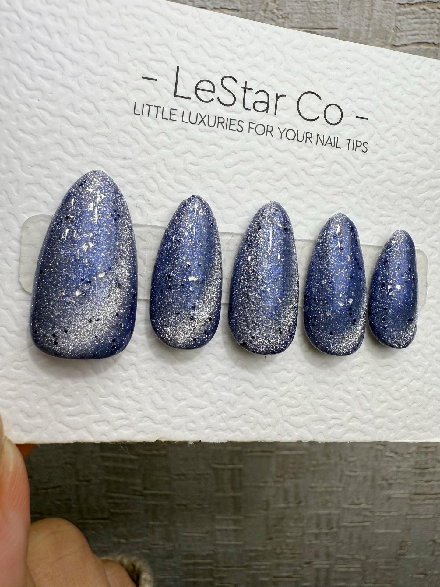 Reusable Ice Nebula Glow Cat Eye | Handmade Press On Gel Acrylic Nails