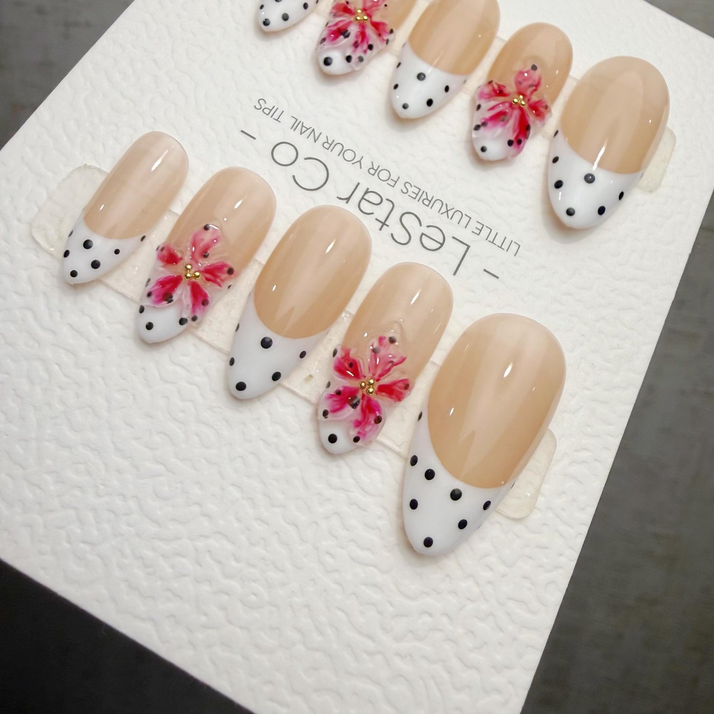 Timed Offer 4 For 3) Handmade Press On Dotted Bloom Gel Acrylic Nails