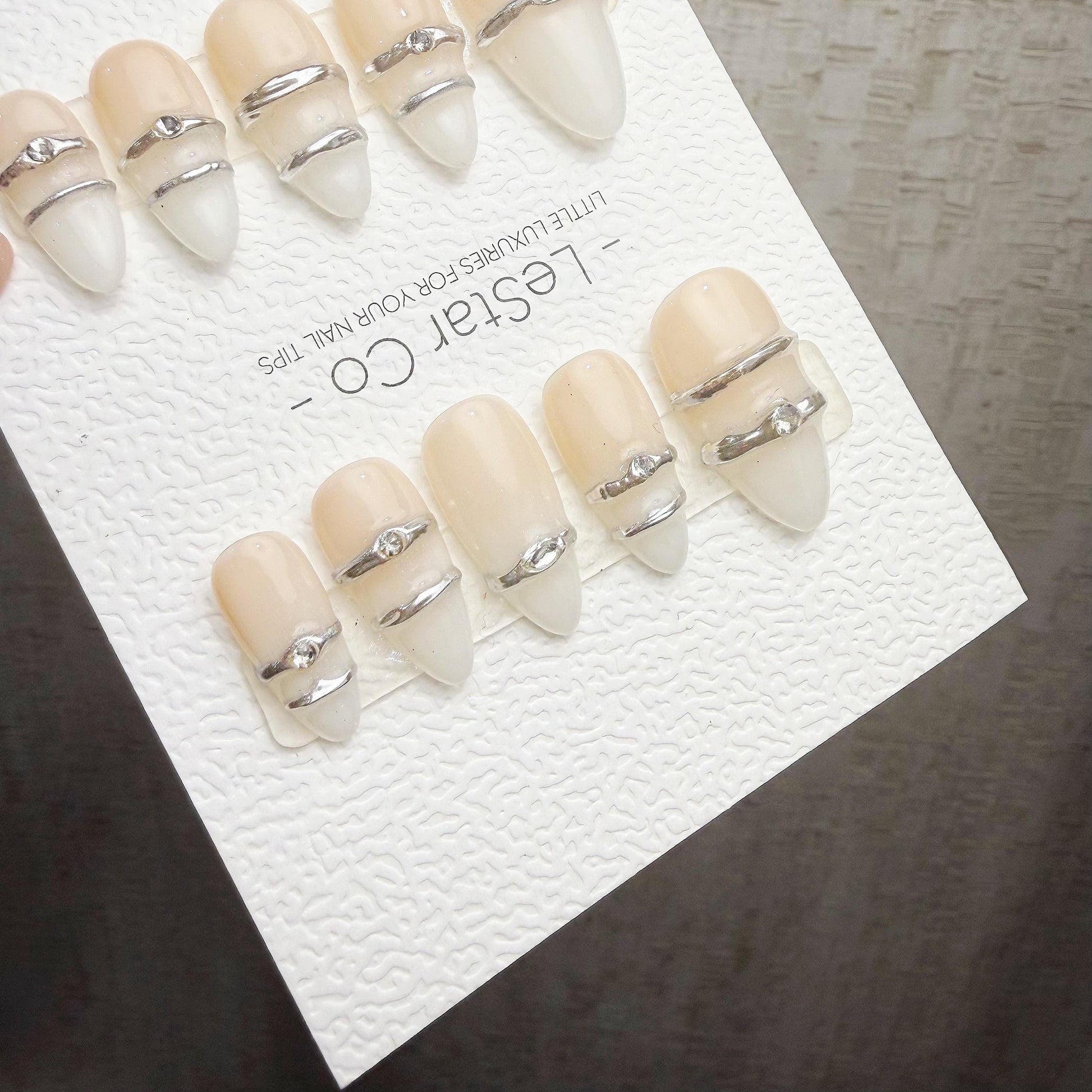 Timed Offer 4 For 3) Handmade Press On Silver Halo 3D Effect Gel Nails