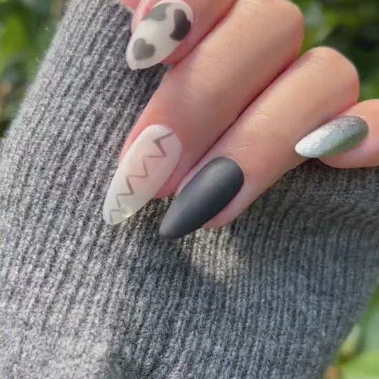 Reusable Matte Black Heart| Premium Press on Nails Gel | Fake Nails | Cute Fun Colorful Colorful Gel Nail Artist faux nails xwz147