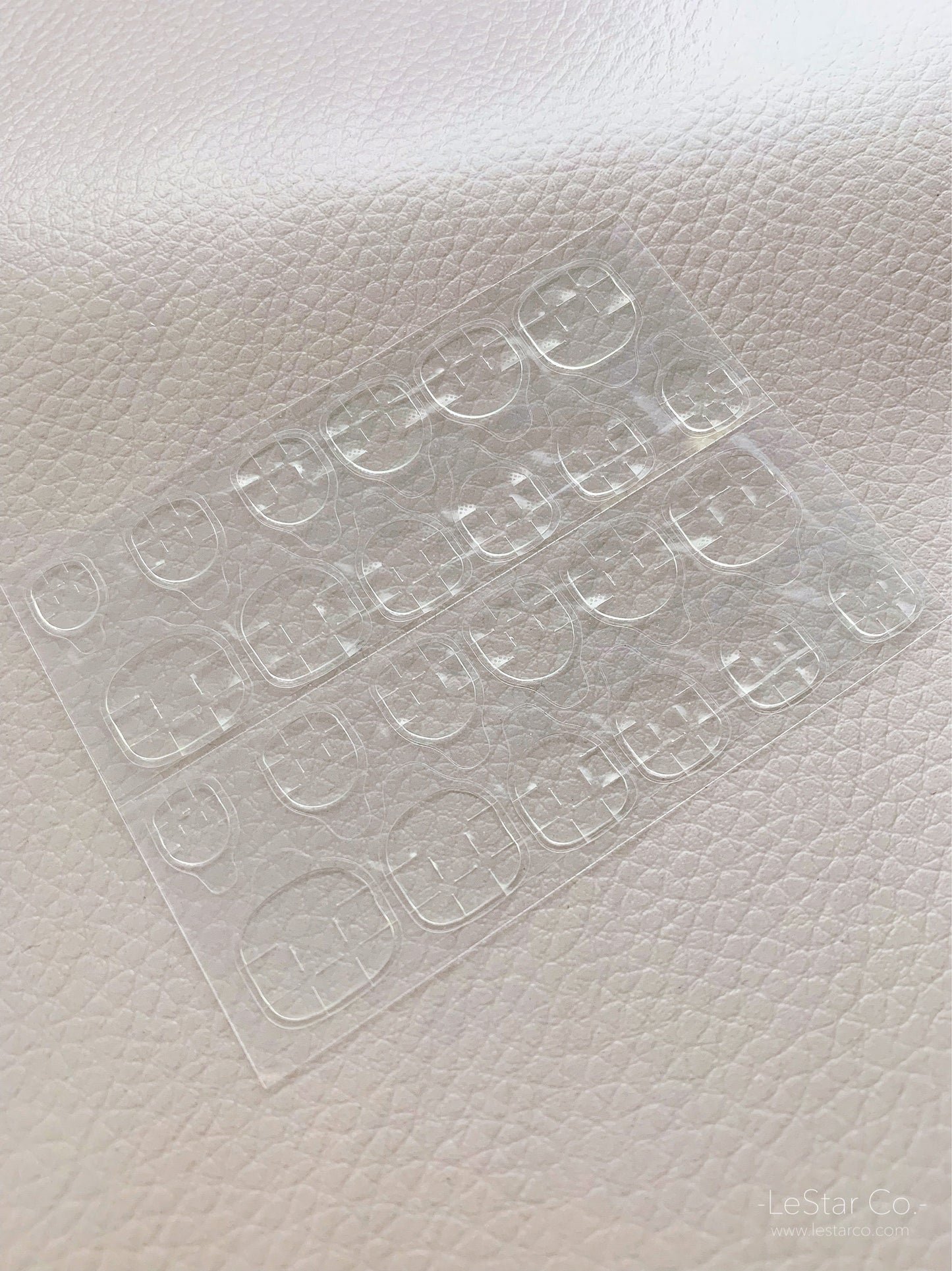 Ultra Hold 24tabs/sheet Adhesive Glue Tabs for False Nails Ultra Thin Double Sided Nail Stickers Tabs Nail Art Manicure Stickers tools