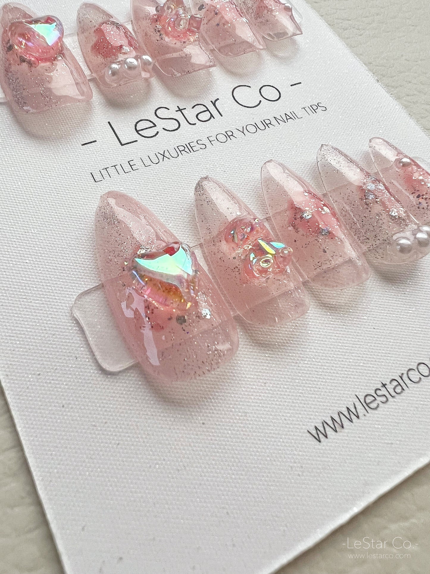 Reusable Aurora Heart Bear Nails Premium Short Press on Nails Gel Manicure | Fake Nails | Handmade | Lestarco faux nails MXJ163