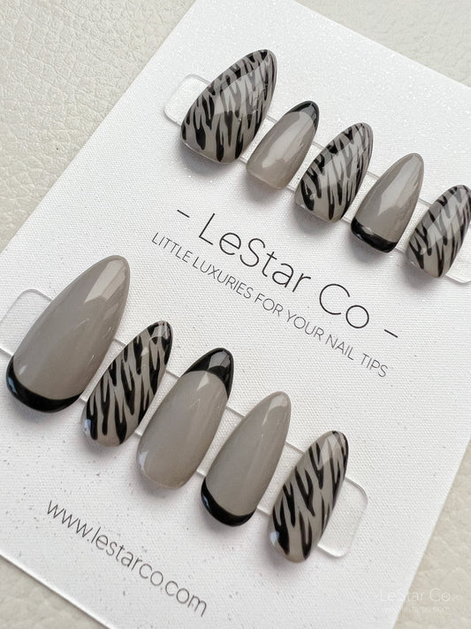 Reusable Black Animal Print Premium Short Press on Nails Gel | Fake Nails | Hand painted faux nails XWZ134 Lestarco