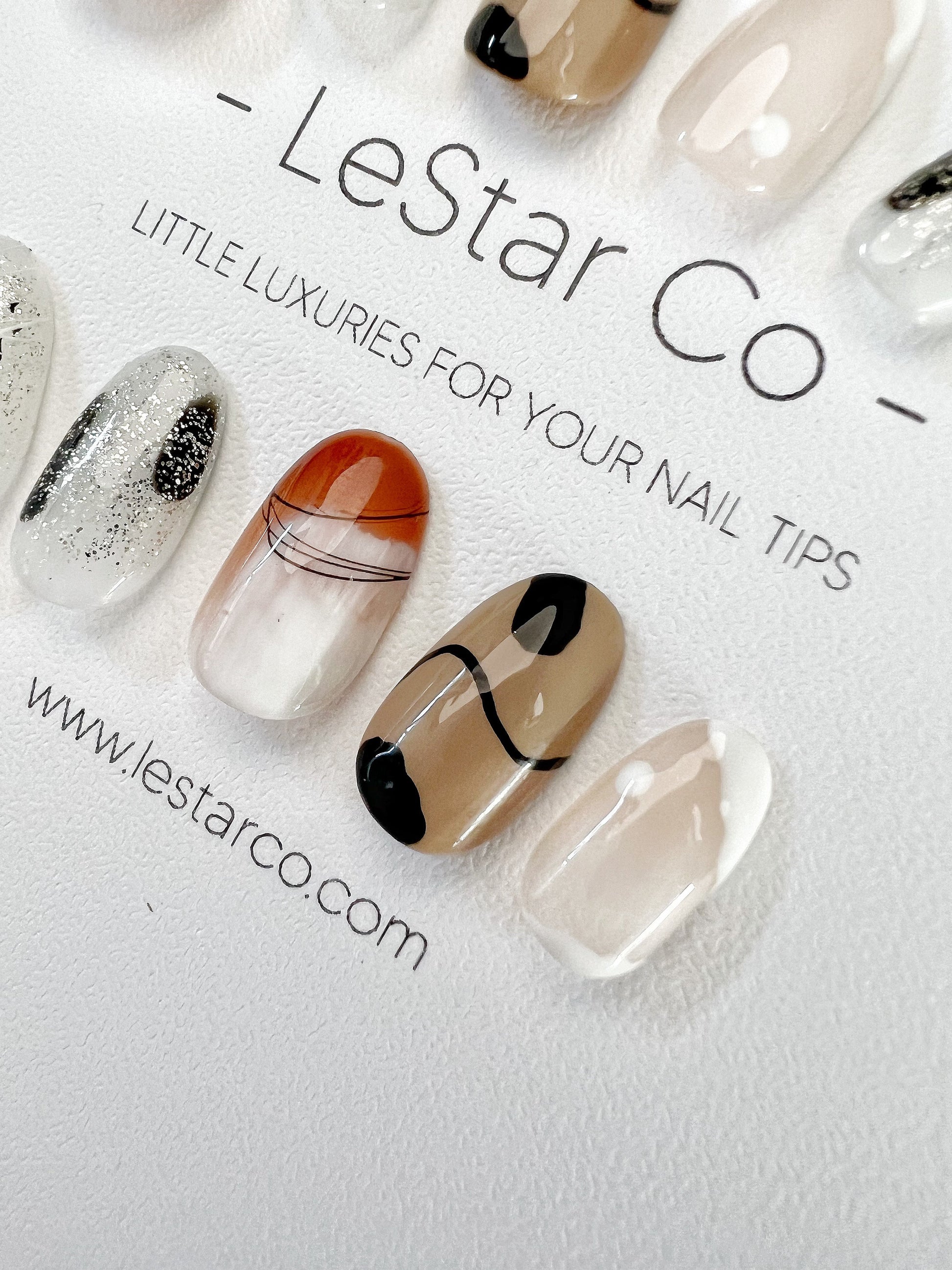 Reusable Minimalist Linea Premium Short Press on Nails Gel Manicure | Fake Nails | Handmade | Lestarco faux nails ML239