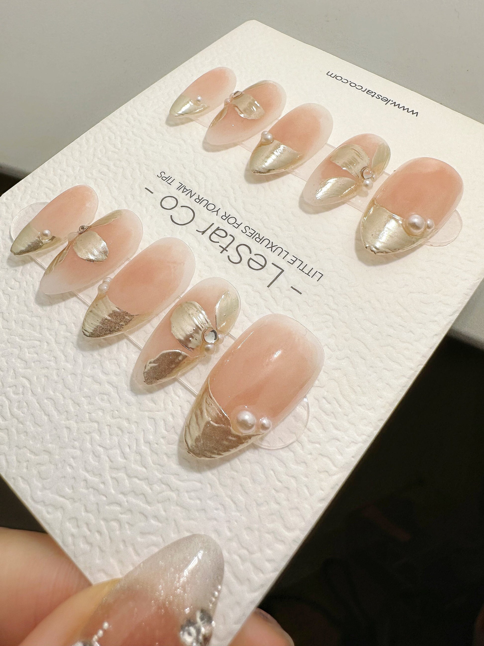 Reusable Gilded Flower| Premium Press on Nails Gel | Fake Nails | Cute Fun Colorful Gel Nail Artist faux nails BB327