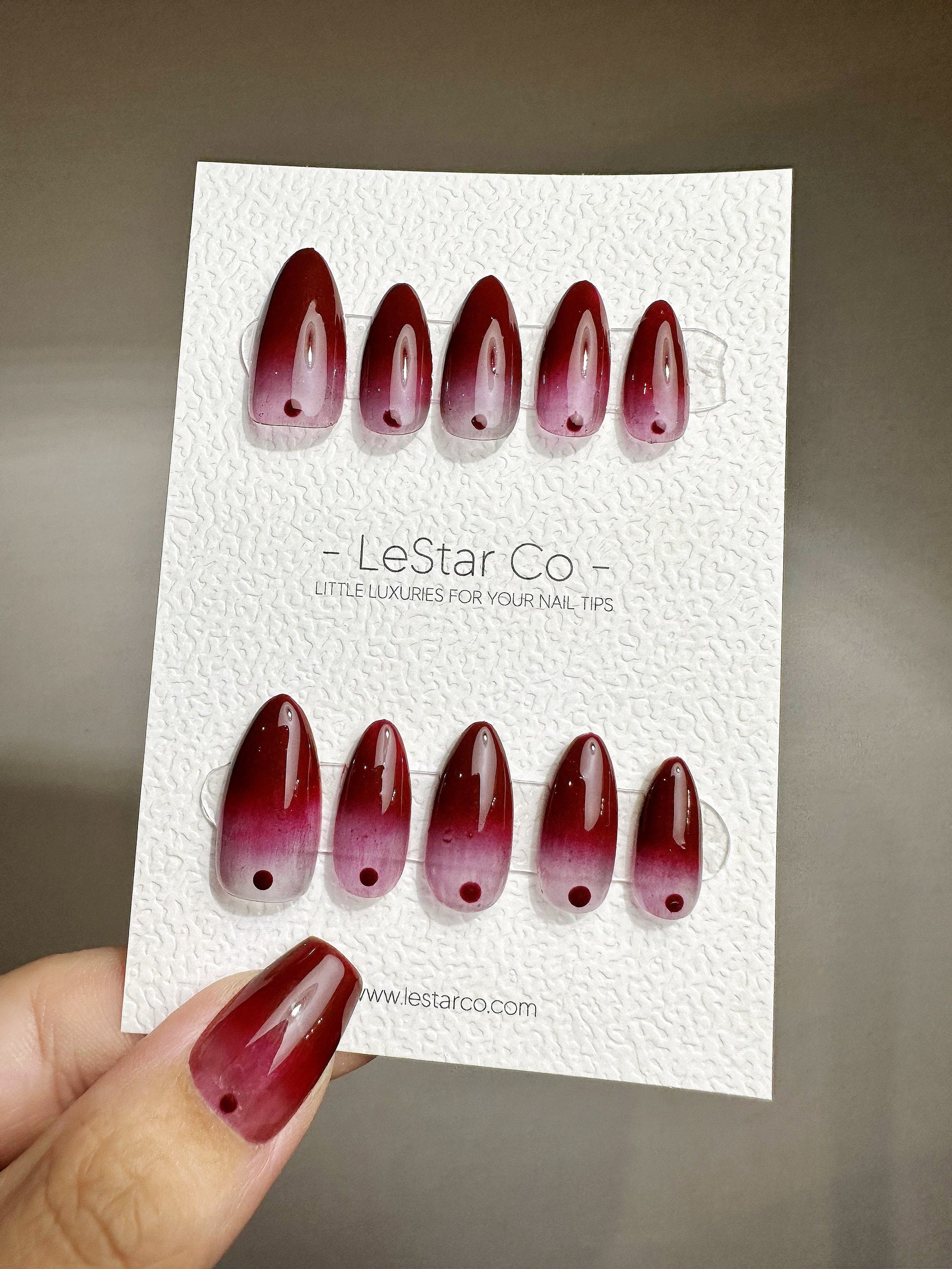 Reusable Bloody Mary Gradient Red | Nails Premium Short Press on Nails Gel Manicure | Fake Nails | Handmade | Lestarco faux nails TMR382