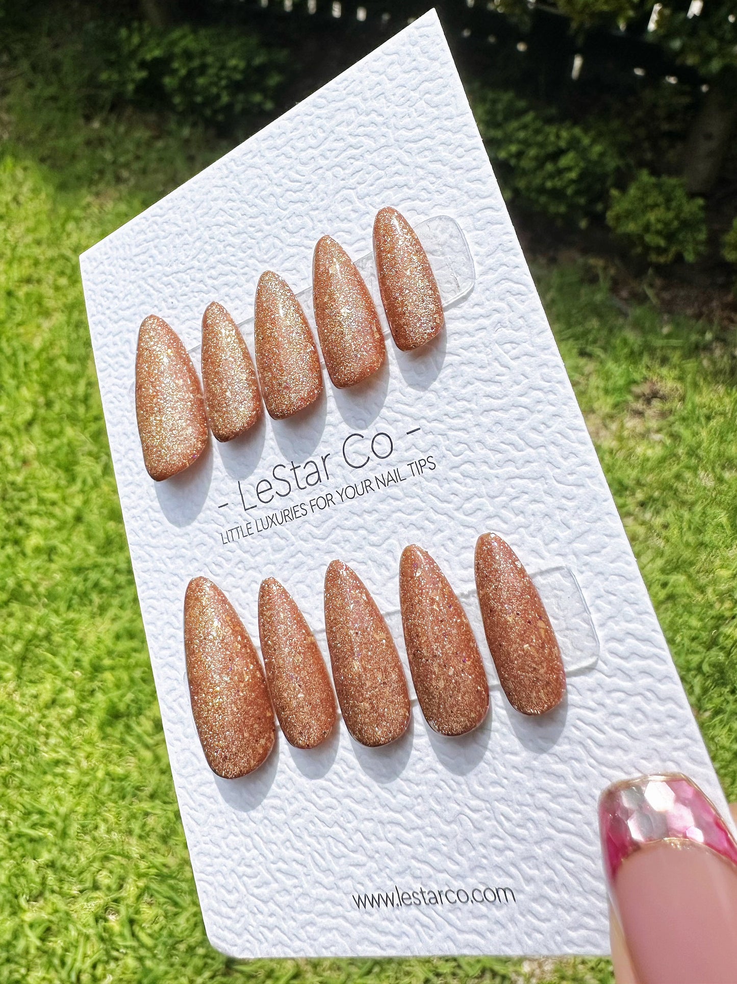 Reusable Cosmic Latte Brown Cat eye | Nails Premium Press on Nails Gel Manicure | Fake Nails | Handmade | Lestarco faux nails 439zz