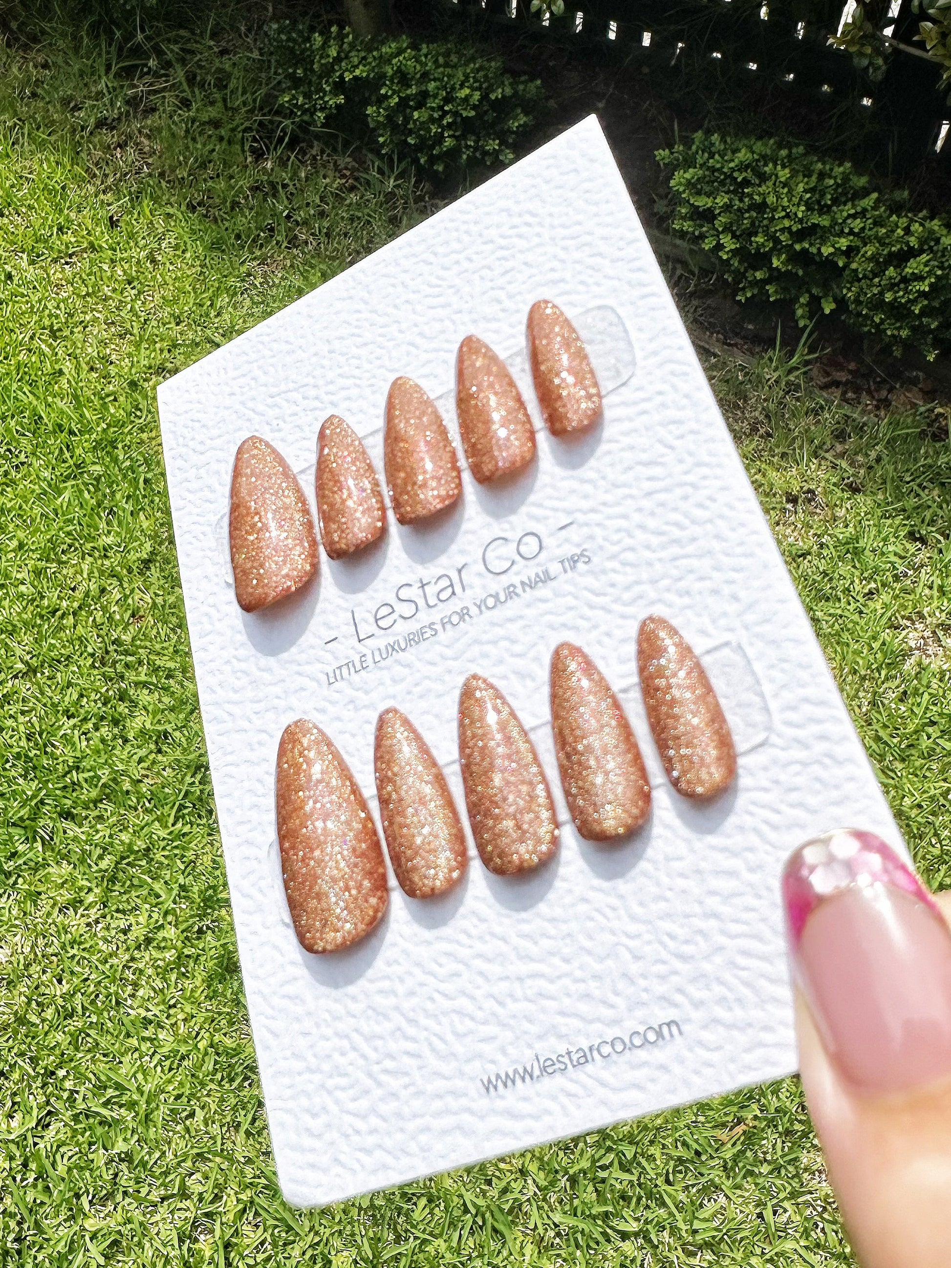 Reusable Cosmic Latte Brown Cat eye | Nails Premium Press on Nails Gel Manicure | Fake Nails | Handmade | Lestarco faux nails 439zz